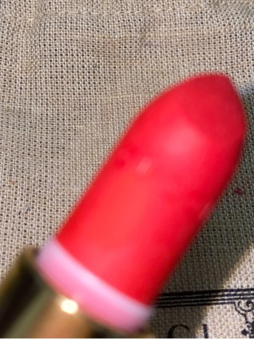 Gucci limited edition colourMatte Lipstick with Soft Pink Box and linen Bag New